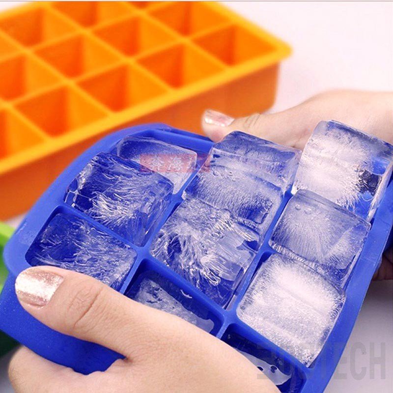 BPA-free silicone ice cube maker tray with stackable design and lid